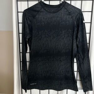 Nike Therma Fit Long Sleeve Medium
